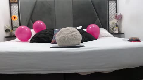 mila_adamss online show from 01/10/26, 10:39