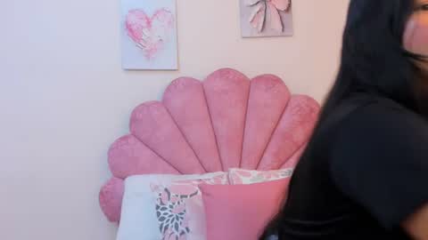 mila_adamss online show from 07/02/26, 11:16