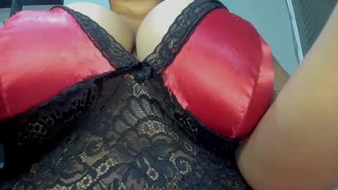 mila  online show from 02/08/25, 09:35