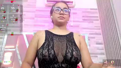 Snapshot of mila_clum chatting on 07/19/26, 11:47 Camila online show from 07/19/26, 11:47