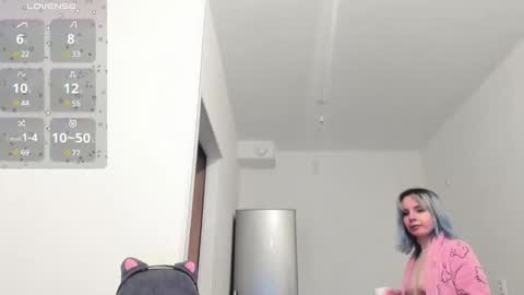 mila_good online show from 03/08/25, 06:37