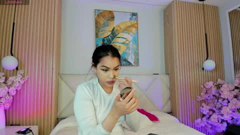mila_hank online show from 04/09/26, 12:10