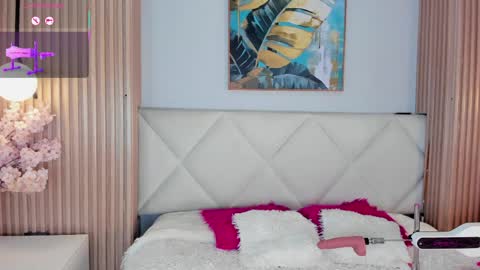 mila_hank online show from 05/12/26, 02:47