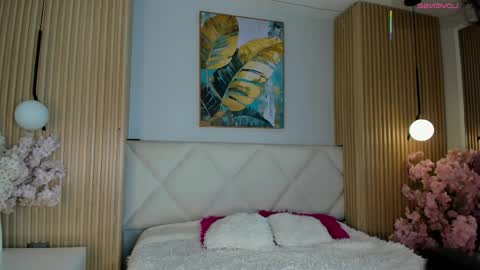 mila_hank online show from 05/14/26, 02:57