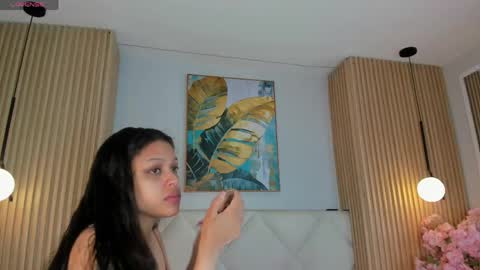 mila_hank online show from 05/23/26, 12:20