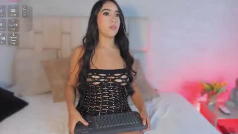 Mila Hudson  online show from 06/10/26, 07:57
