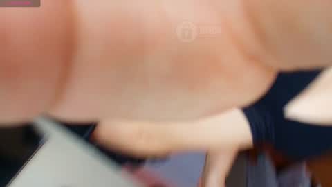 Snapshot of mila_kiitty chatting on 02/05/25, 03:45 Milena online show from 02/05/25, 03:45