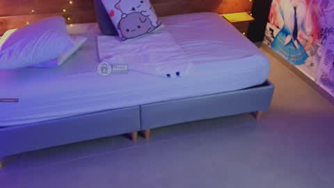 Snapshot of mila_kiitty chatting on 11/08/25, 10:59 Milena online show from 11/08/25, 10:59