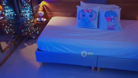 Snapshot of mila_kiitty chatting on 11/24/25, 11:10 Milena online show from 11/24/25, 11:10