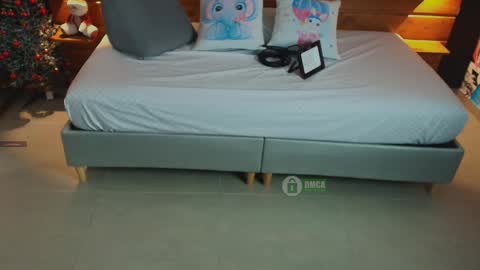 Snapshot of mila_kiitty chatting on 11/26/25, 11:11 Milena online show from 11/26/25, 11:11