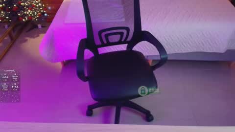 Snapshot of mila_kiitty chatting on 12/03/25, 11:19 Milena online show from 12/03/25, 11:19