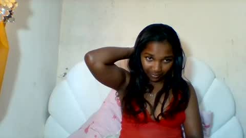 mila_lunah online show from 06/14/26, 11:45