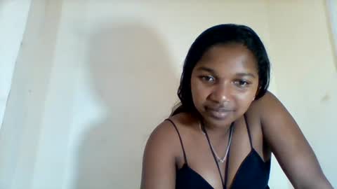 mila_lunah online show from 06/24/26, 05:17