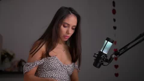 Snapshot of mila_may_ chatting on 02/09/25, 06:11 mila may online show from 02/09/25, 06:11