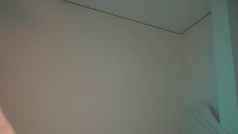 Snapshot of mila_may_ chatting on 09/28/25, 06:13 mila may online show from 09/28/25, 06:13