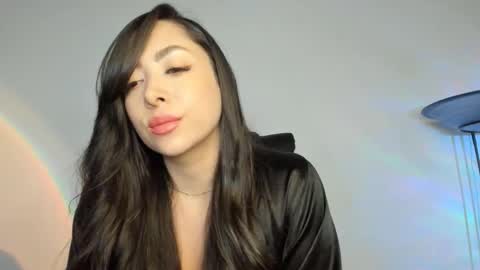 Camila online show from 10/09/25, 01:03