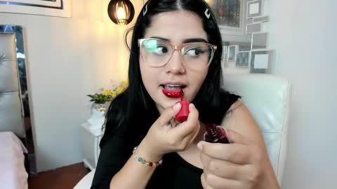 mila_quin online show from 05/30/26, 07:55