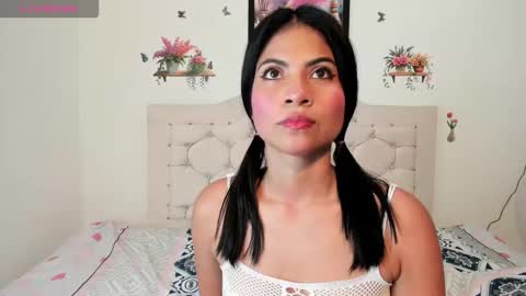 laura online show from 11/24/25, 05:18