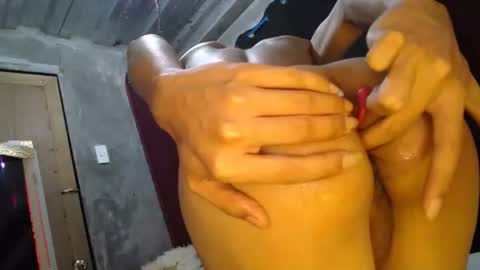 mila_seductressxx online show from 06/06/26, 01:21