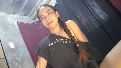 mila_seductressxx online show from 06/13/26, 12:41