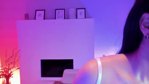 Mila online show from 01/13/25, 11:41