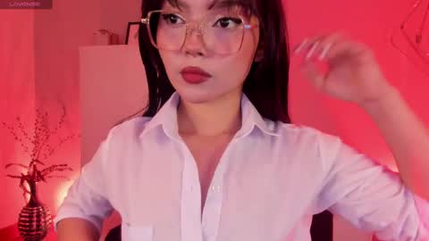 Mila online show from 03/10/25, 11:21