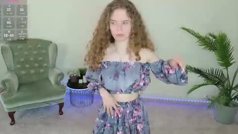 Mila online show from 06/12/26, 07:40