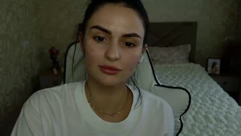 Mila online show from 07/10/26, 02:19
