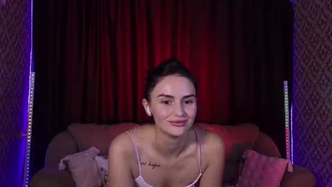 Mila online show from 07/28/26, 03:43
