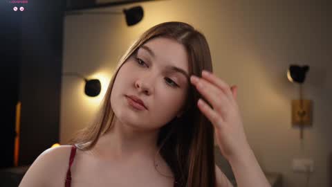 Snapshot of milablum chatting on 12/18/24, 05:31 milablum online show from 12/18/24, 05:31