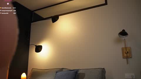 Snapshot of milablum chatting on 12/25/24, 07:45 milablum online show from 12/25/24, 07:45