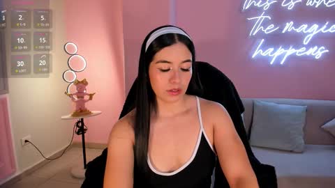 Mila online show from 11/06/25, 02:12