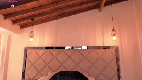 Mila online show from 05/15/26, 03:46