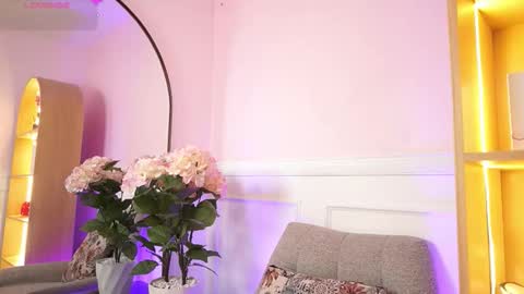 milacrave online show from 02/07/26, 11:36