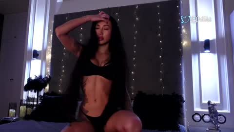 Mila       online show from 12/19/24, 09:51