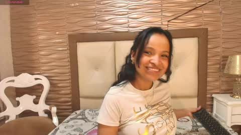 miladiosa online show from 04/11/26, 01:04