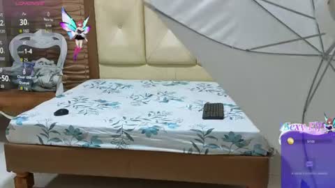 Snapshot of miladiosa chatting on 06/26/26, 12:53 miladiosa online show from 06/26/26, 12:53