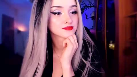 Snapshot of miladyjolie chatting on 01/09/25, 03:36 MiladyJolie online show from 01/09/25, 03:36