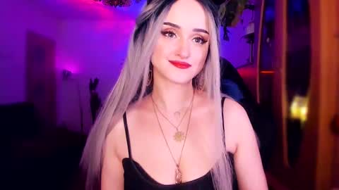 Snapshot of miladyjolie chatting on 02/05/25, 05:41 MiladyJolie online show from 02/05/25, 05:41