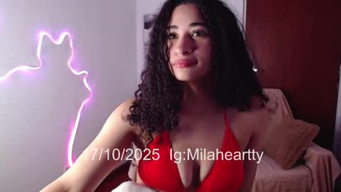 Snapshot of milah_hearrty chatting on 10/17/25, 09:39 Milah online show from 10/17/25, 09:39