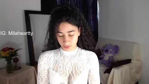 Snapshot of milah_hearrty chatting on 11/19/25, 02:17 Milah online show from 11/19/25, 02:17