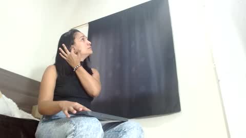 Snapshot of milahot23 chatting on 01/13/25, 10:14 mila online show from 01/13/25, 10:14