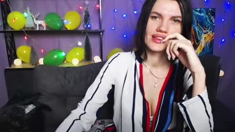 Snapshot of milaloona chatting on 01/13/25, 04:51 Milaloona online show from 01/13/25, 04:51