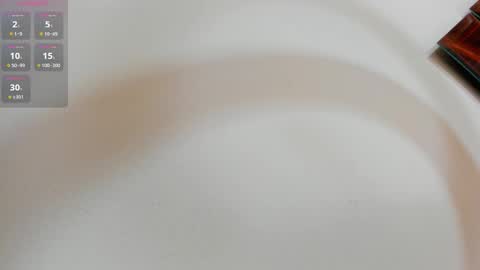 Milan  online show from 10/12/25, 07:02