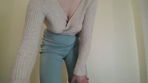 Milana online show from 04/07/26, 10:48