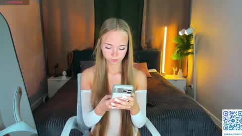 Milana online show from 06/08/26, 12:47
