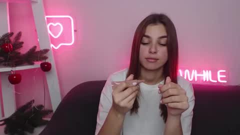 Snapshot of milanaangelas chatting on 12/28/24, 02:10 milanaangelas online show from 12/28/24, 02:10