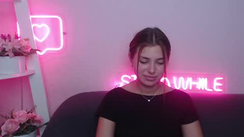 Snapshot of milanaangelas chatting on 01/26/25, 08:57 milanaangelas online show from 01/26/25, 08:57