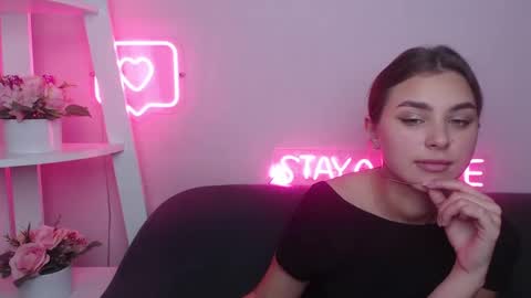 Snapshot of milanaangelas chatting on 01/31/25, 08:54 milanaangelas online show from 01/31/25, 08:54