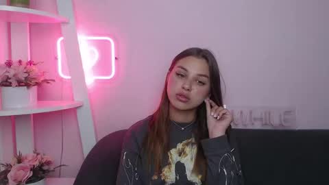 Snapshot of milanaangelas chatting on 09/09/25, 07:46 milanaangelas online show from 09/09/25, 07:46